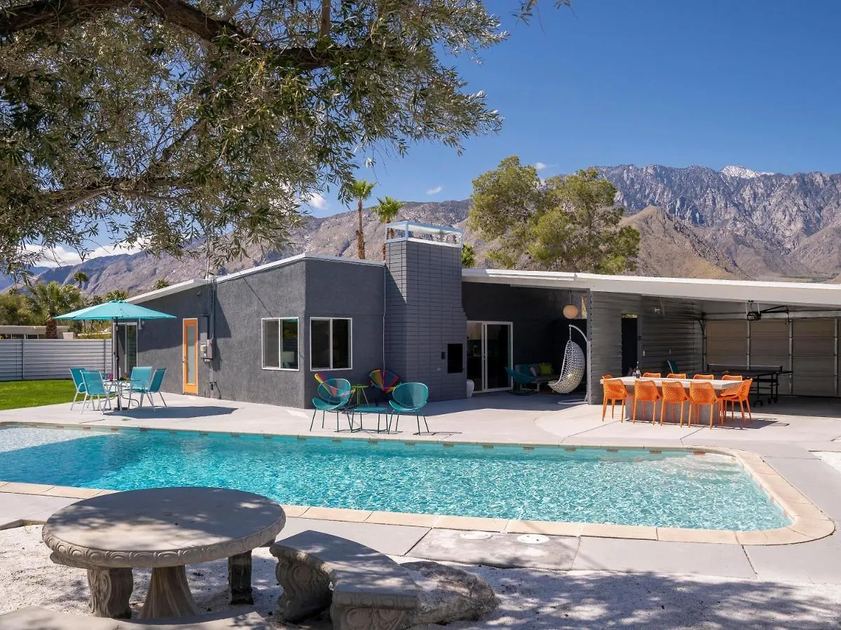 Runway At Palm Springs By Acme House Company Villa
